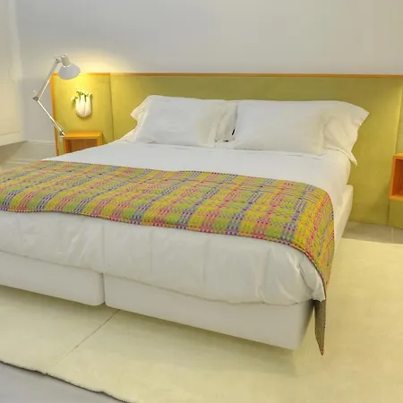 Lejlighed Three & Bedrooms