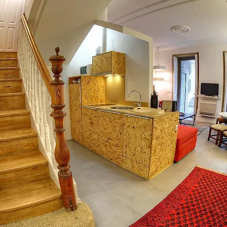 Lejlighed Three & Bedrooms