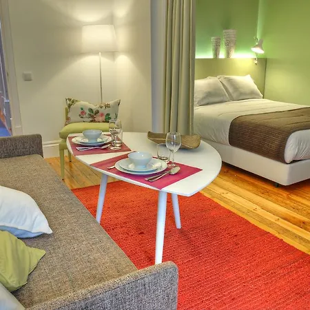 Lejlighed Three & Bedrooms